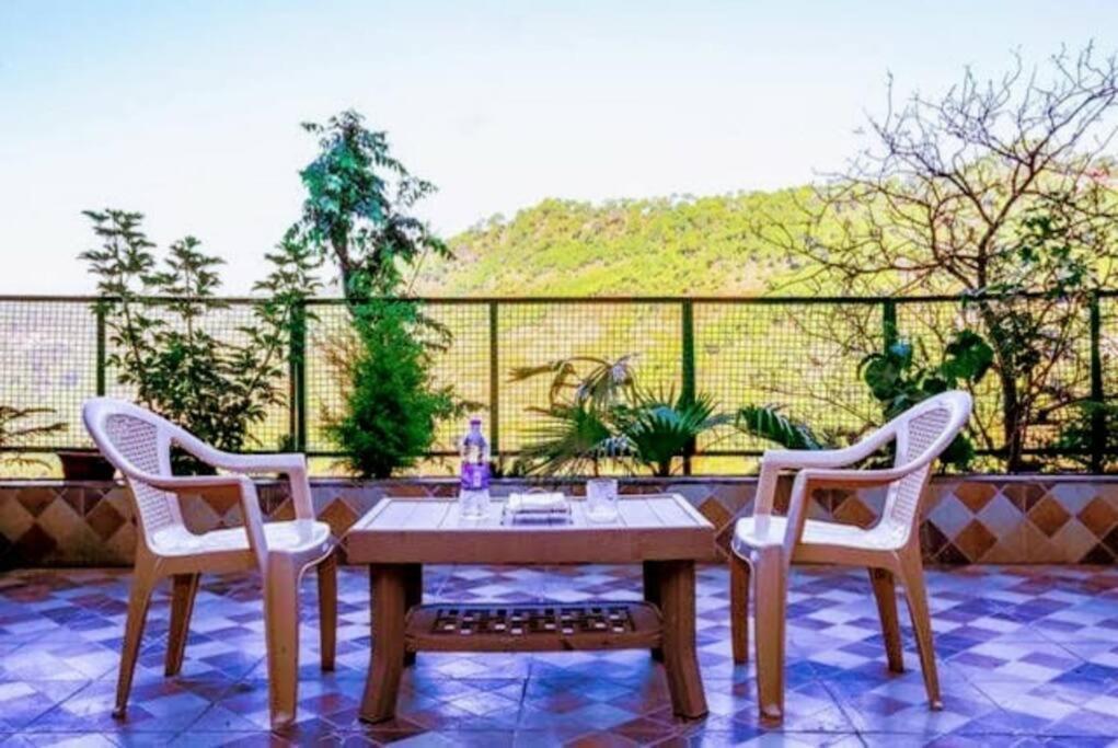 Fairview Wayside Villa Kasauli Exterior photo