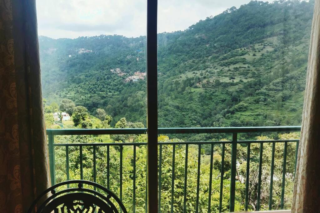 Fairview Wayside Villa Kasauli Exterior photo